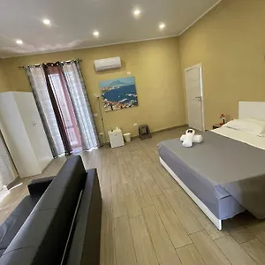 Royal Dante , Nápoles Italia