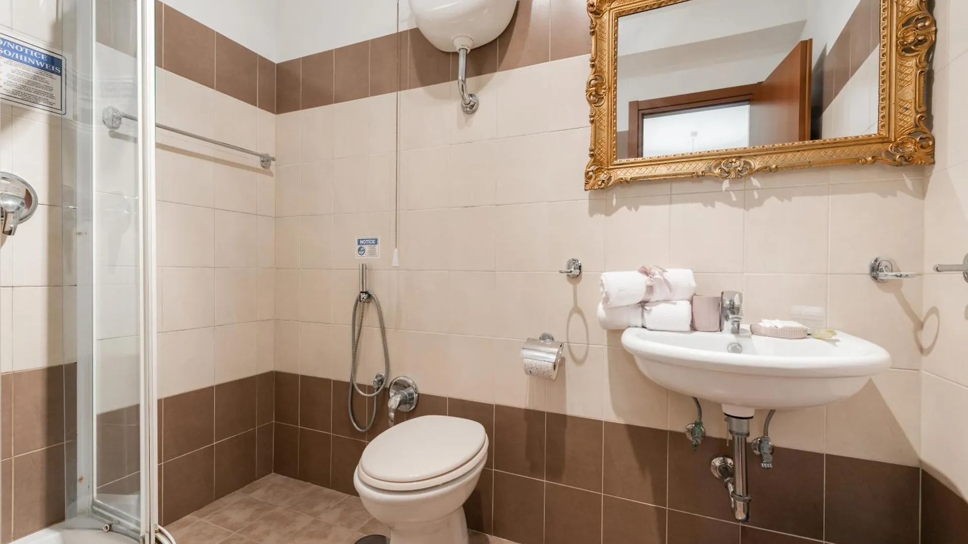 Rome'S Best Holidays Guest House Włochy