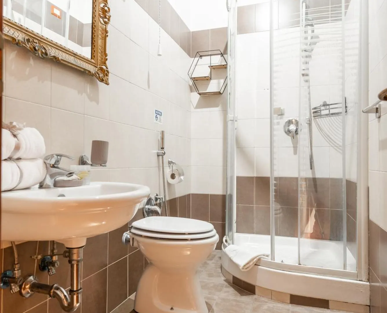 Rome'S Best Holidays Guest House